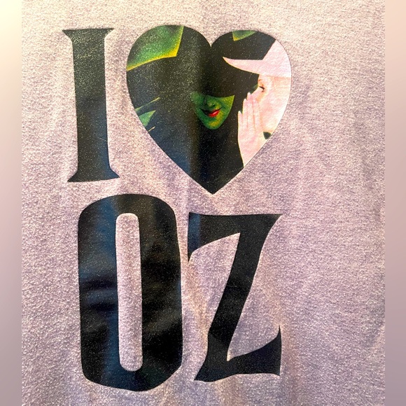 Official Wicked Musical T-Shirt I 💜 Oz Purple - Picture 2 of 4